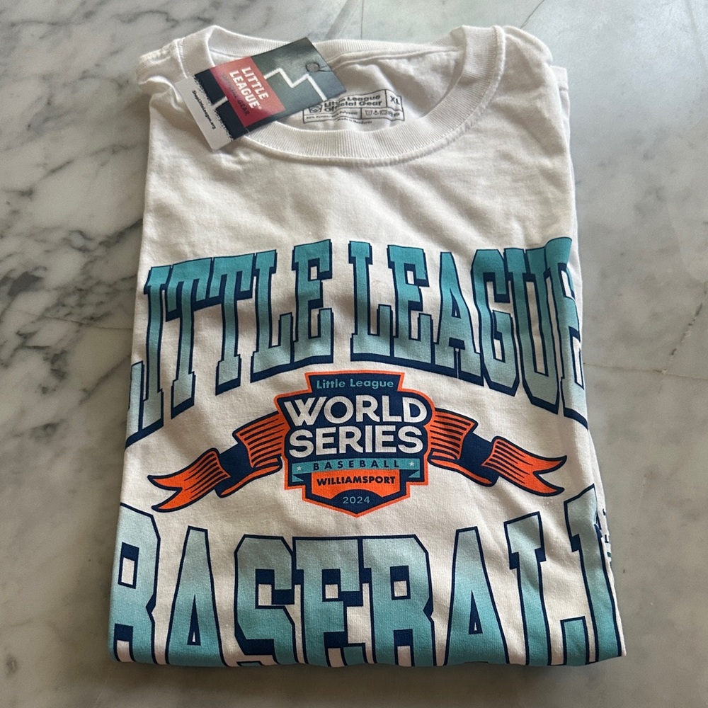 Little League World Series Baseball TShirt. XL. NWT